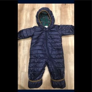 Uniqlo snowsuit size 9-12m